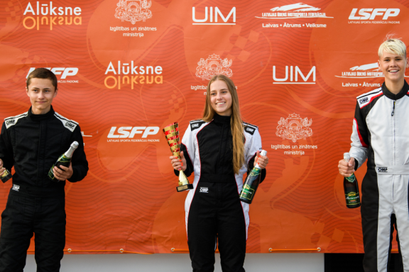 Aluksnes sõideti ringrajapaatide Läti MV I etapp